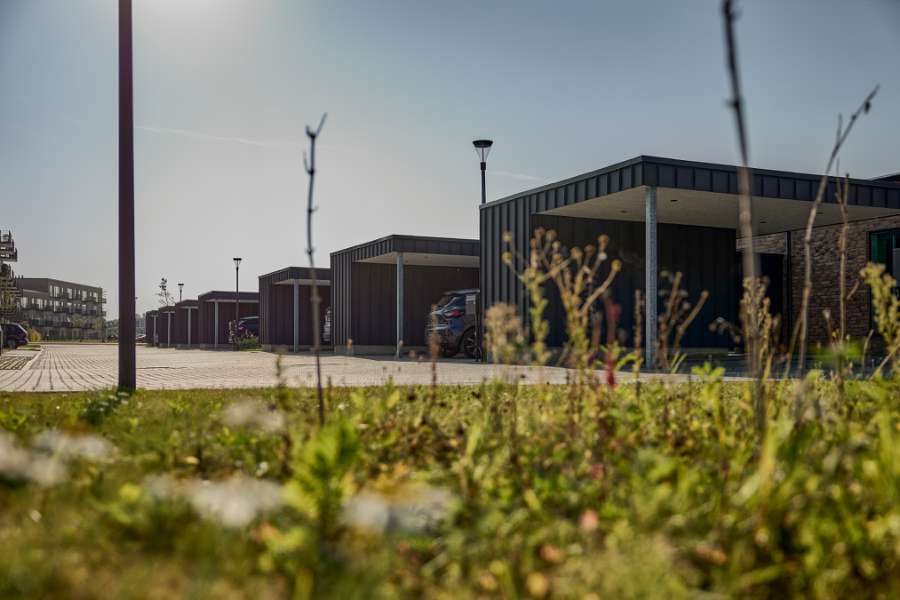 Steel profiles on terraced houses, Sofiendal Enge, Poul Anker Bechs Vej 232, 9200 Aalborg SV, Denmark